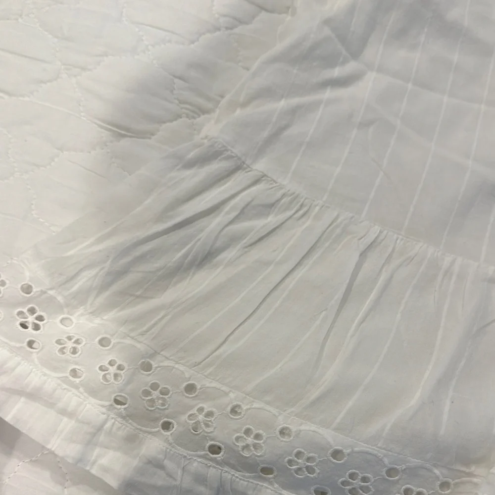 LOFT Women's White Sleeveless Top - Picture 4 of 8